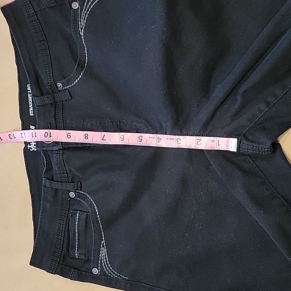 Style & Co. Size 12 S Black Straight Leg Jeans, Excellent, Like New Condition - Picture 5 of 13